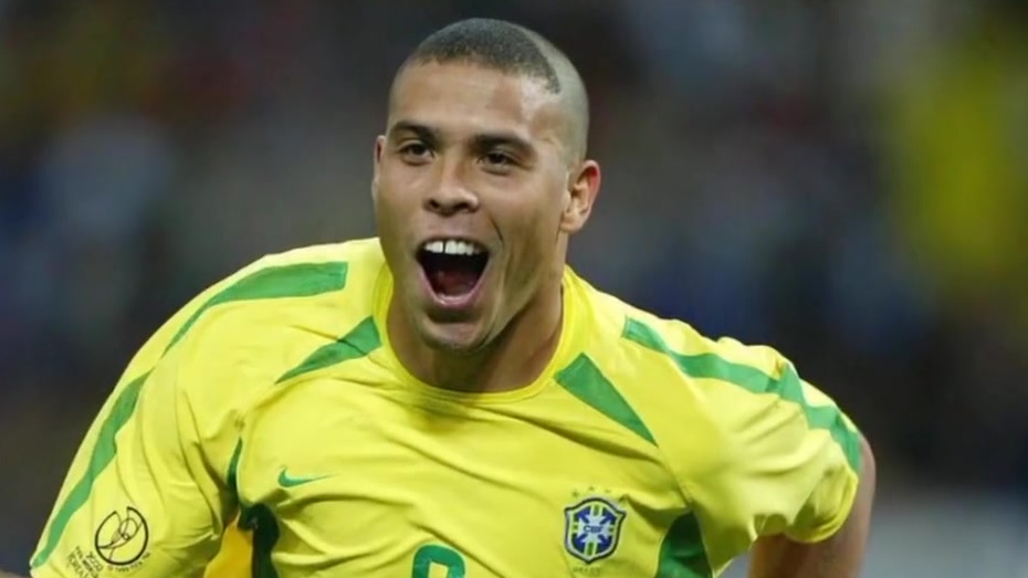 曾陪伴一代人成长的网红国货金嗓子,自与罗纳尔多闹出代言争议后,又陷入拖欠千万广告费的风波,