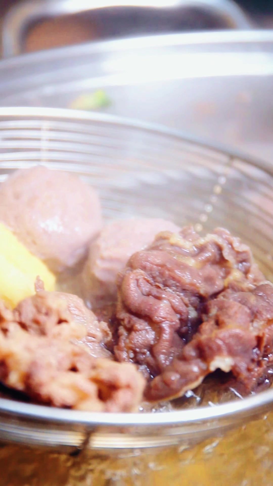 一个人吃宵夜也可以很快乐,睡前记得看一遍