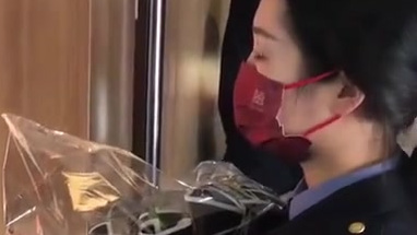 【牡佳高铁上他深情地说:“亲爱的,你愿意嫁给我吗?”】“我要用我参与建设的列车娶她回家!”