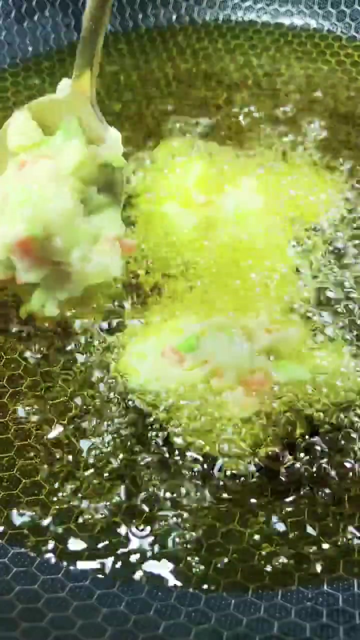 大头菜不仅仅炒着吃,试试这个大头菜蔬菜丸子吧,好吃不油腻,做法简单!