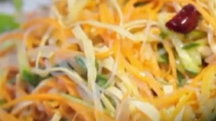 【胡萝卜为什么叫“胡”萝卜?】胡萝卜是全球性十大蔬菜作物之一,有比较高的营养价值。其实在古