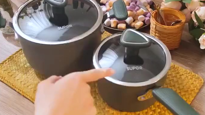 【芋圆牛奶】考不考虑在家做份小甜品?做法超简单,Q弹爽滑的芋圆,随便搭配红豆牛奶就是一份精