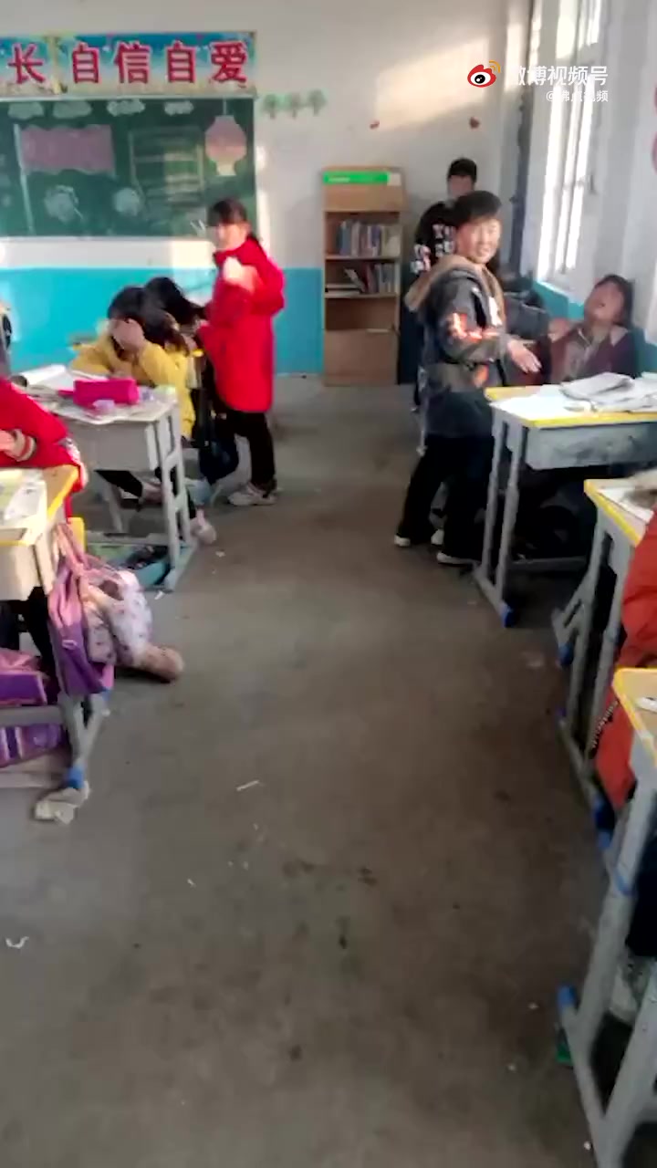【一篇把全班同学感动哭的作文】“想您做的蛋花汤和糯米糍了,这两个味道永久在我心中封存,只有