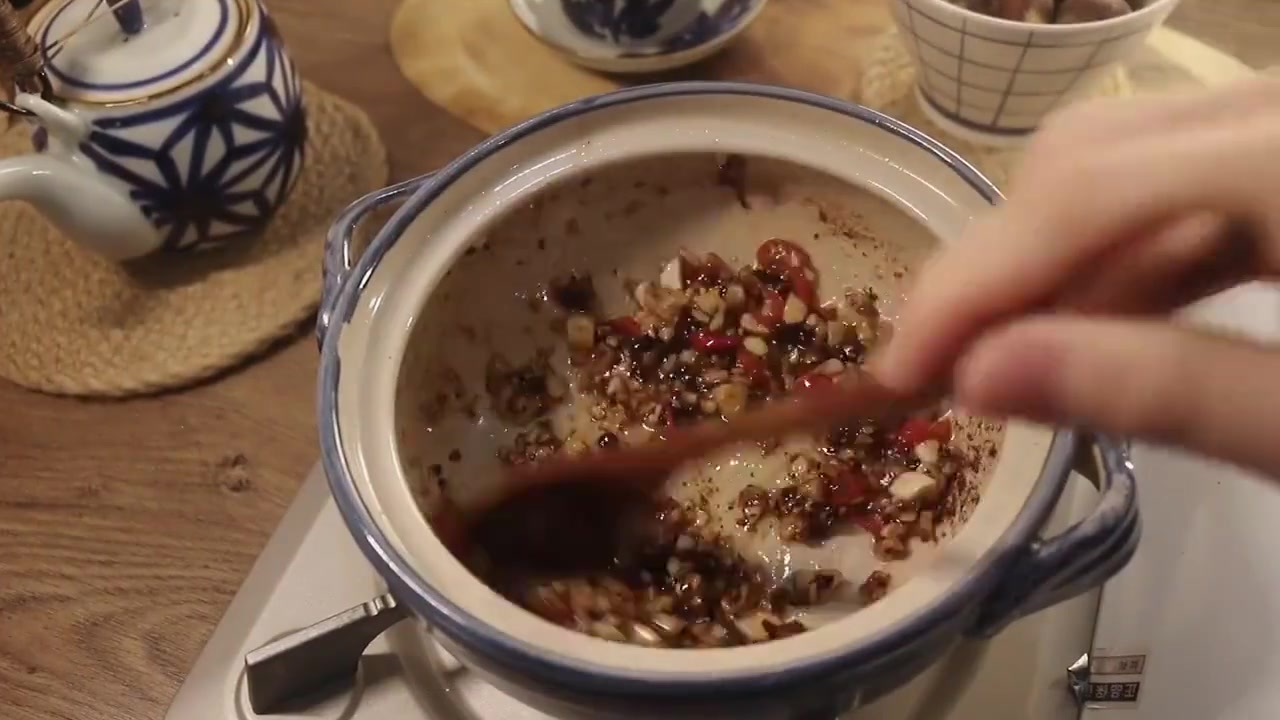 #中午吃什么# 【花甲粉丝汤】操作简单,学会了就再也不用点外卖了~