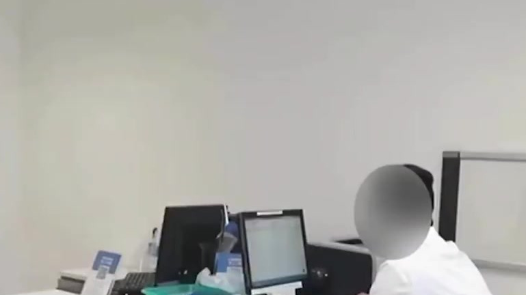 #净网2021# 【擦亮眼睛!男子冒充医生骗15万外卖都要女友点男子冒充博士医生网恋骗2女