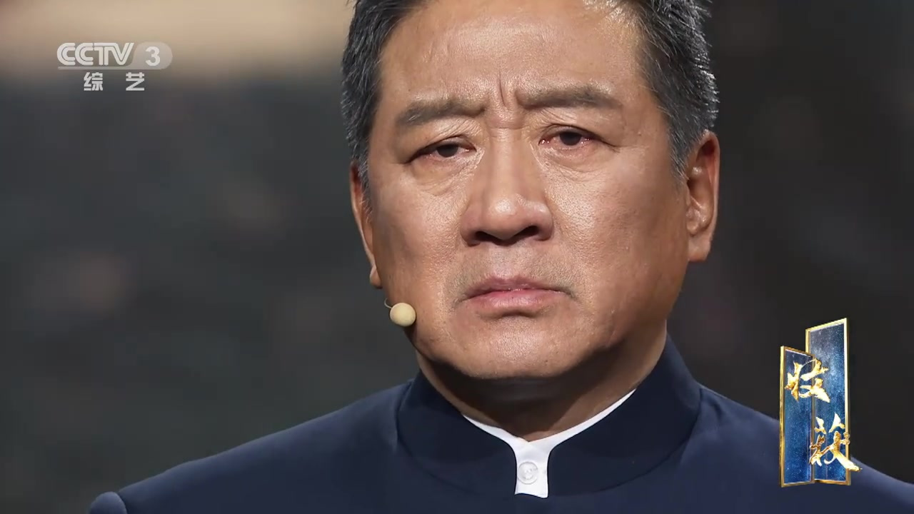 【战士们衣服破烂他却说这是最整齐的军容[流泪]】电影《跨过鸭绿江》有这样一个场景:抗美援朝