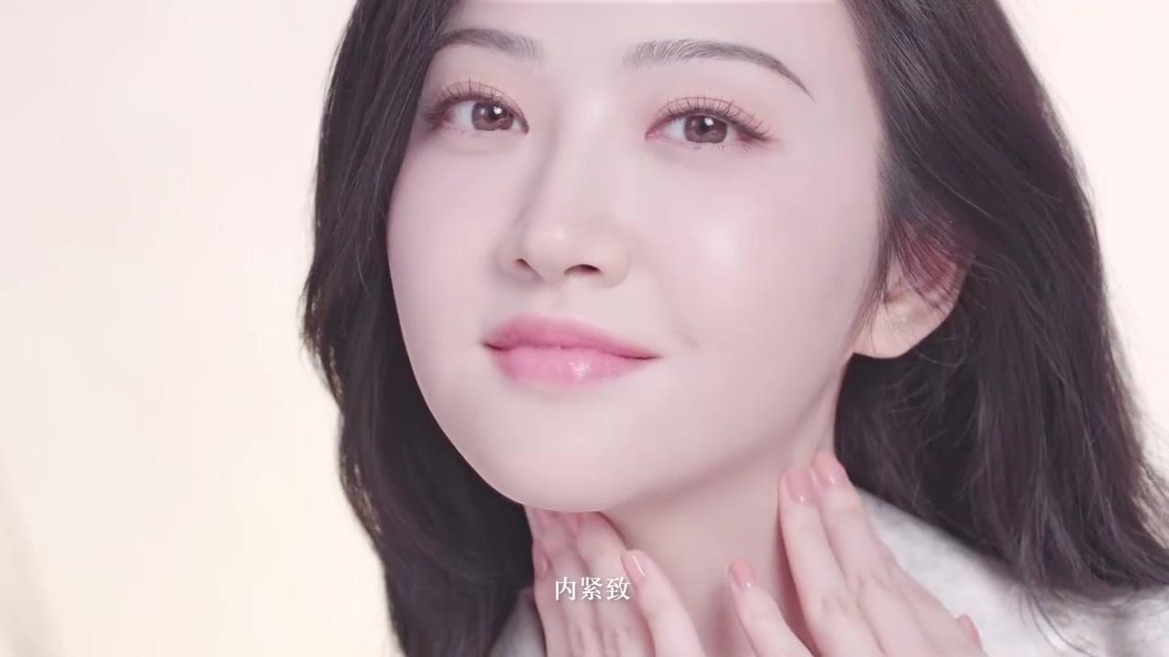 “倍速”生活的同时,也别忘了让肌肤跟上节奏????为大家介绍我的新朋友——蕴含格兰维尔玫瑰花茎赋
