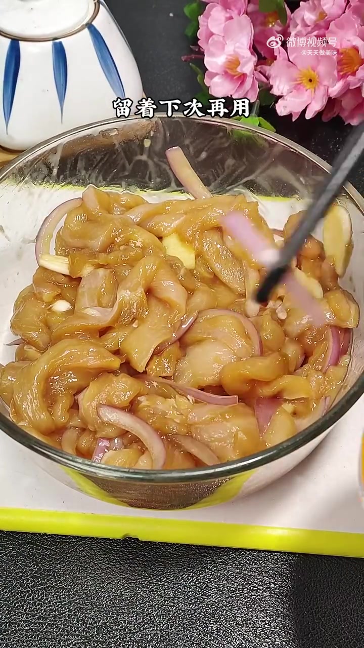 炸鸡胸肉,到底是用淀粉炸,还是面粉,很多人都搞错了 