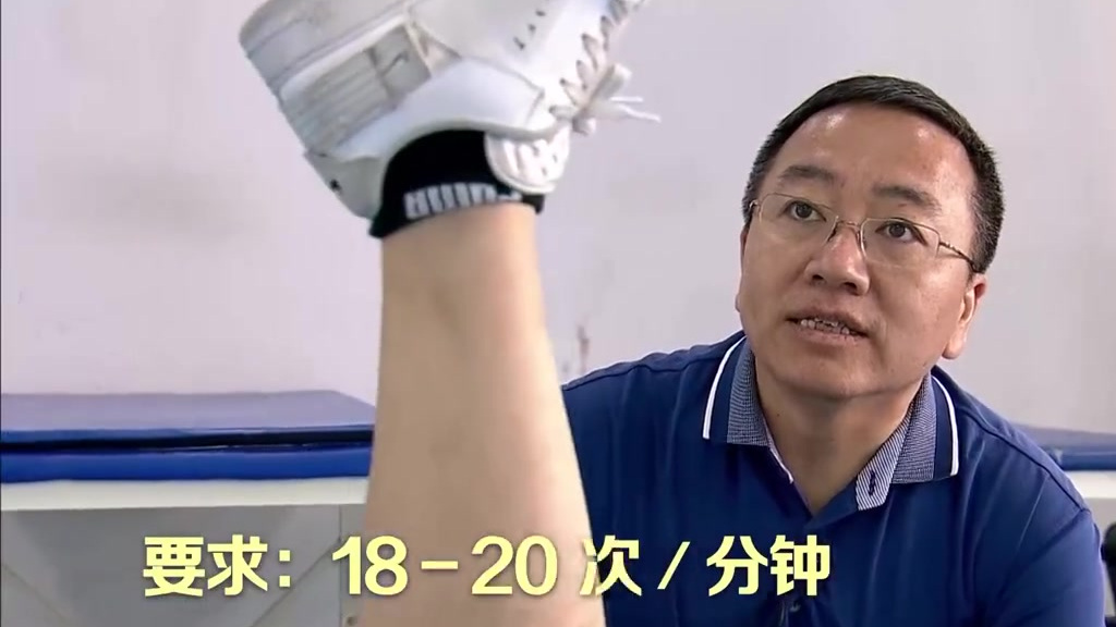 【动起来三个动作减掉肚子上的肥肉】对于不少朋友来说,肚子是最容易长肉的地方。如何跟肚子上的
