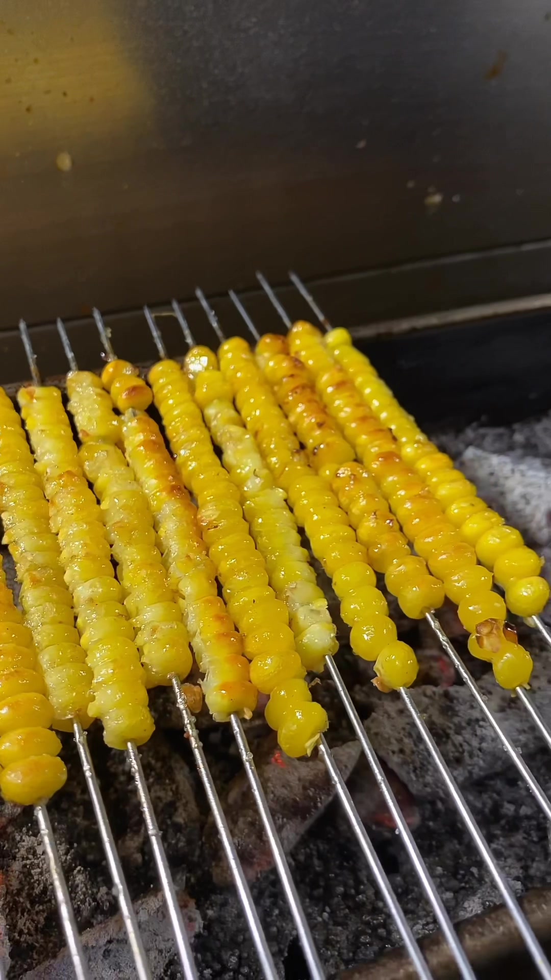 烧烤爆利菜品烤玉米粒