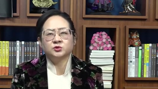 【小龙虾虾头里黄黄的东西到底是啥你绝对想不到】你可能想不到!一直以来,在小龙虾能不能吃这个