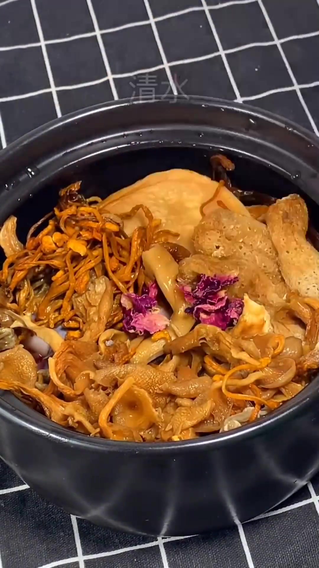80后妈妈,备孕调理身体的菌菇母鸡汤