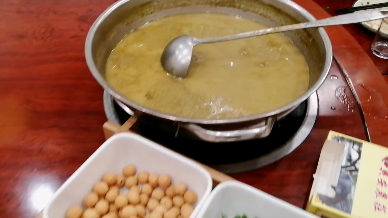 #美食年货节# 去南宁兴安农庄都要喝油茶,第一次发现有鱼生吃,虽然配料品种少了点,但这花鱼