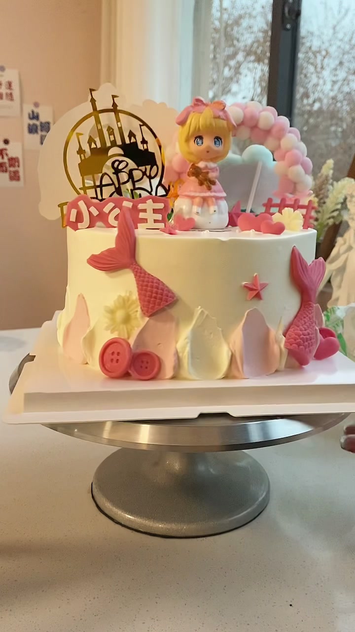 适合两位宝宝同时过生日选择的双面蛋糕来咯,赶紧保存收藏起来吧