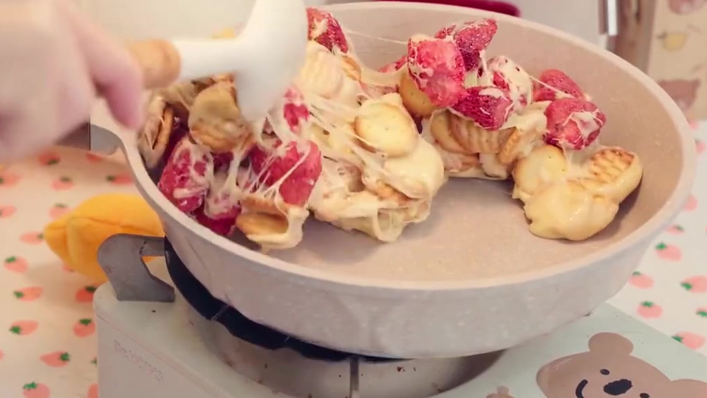 【雪花酥】零失败雪花酥做法和配方,一定要收藏好了!做法简单奶香四溢,口感酥脆不发硬,好看又