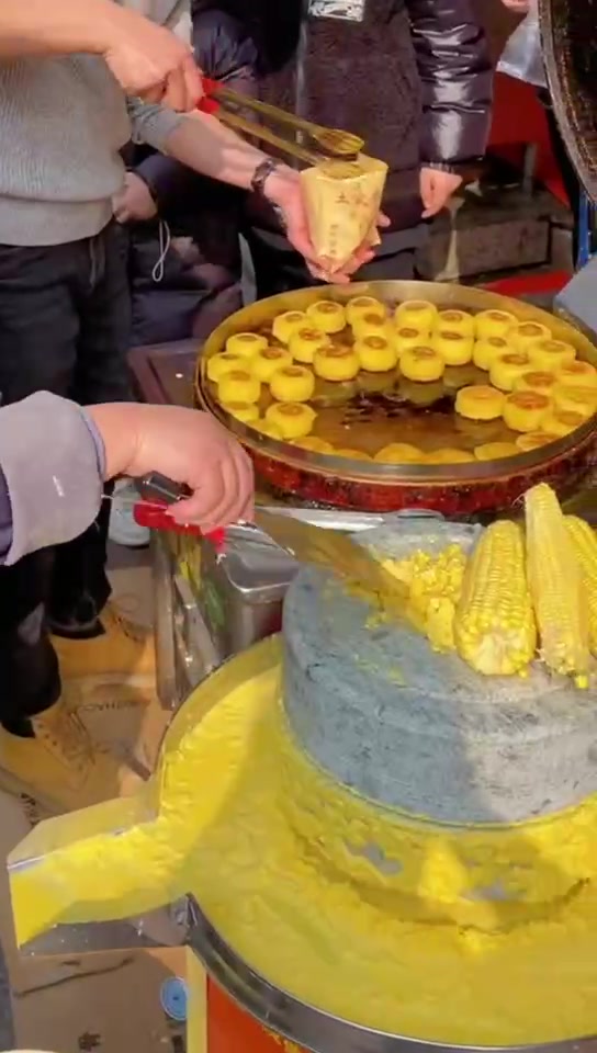 石磨黄金玉米饼摆摊首选项目