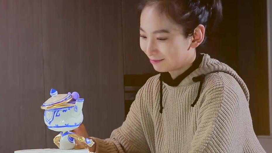 当英雄联盟恋上青花瓷,阿木木巧妙化身翻糖蛋糕带来甜蜜暴击～陕西新东方烹饪学校西点专业学生利