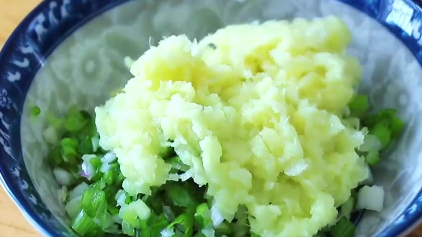 【你爱吃的原味白切鸡吗】2种蘸料,不同吃法,步骤简单,肉质鲜嫩又好吃~巴适!