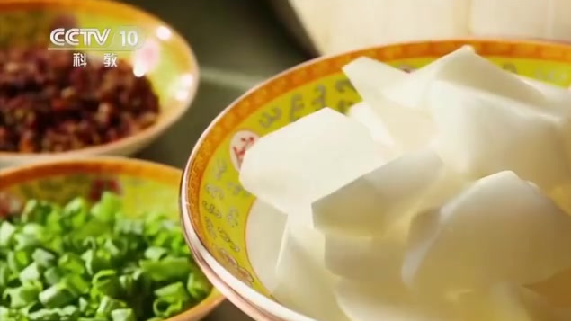 #立春#【长知识!立春特色美食你知道多少】#大年初四#立春这一日,中国民间讲究要买个萝卜来