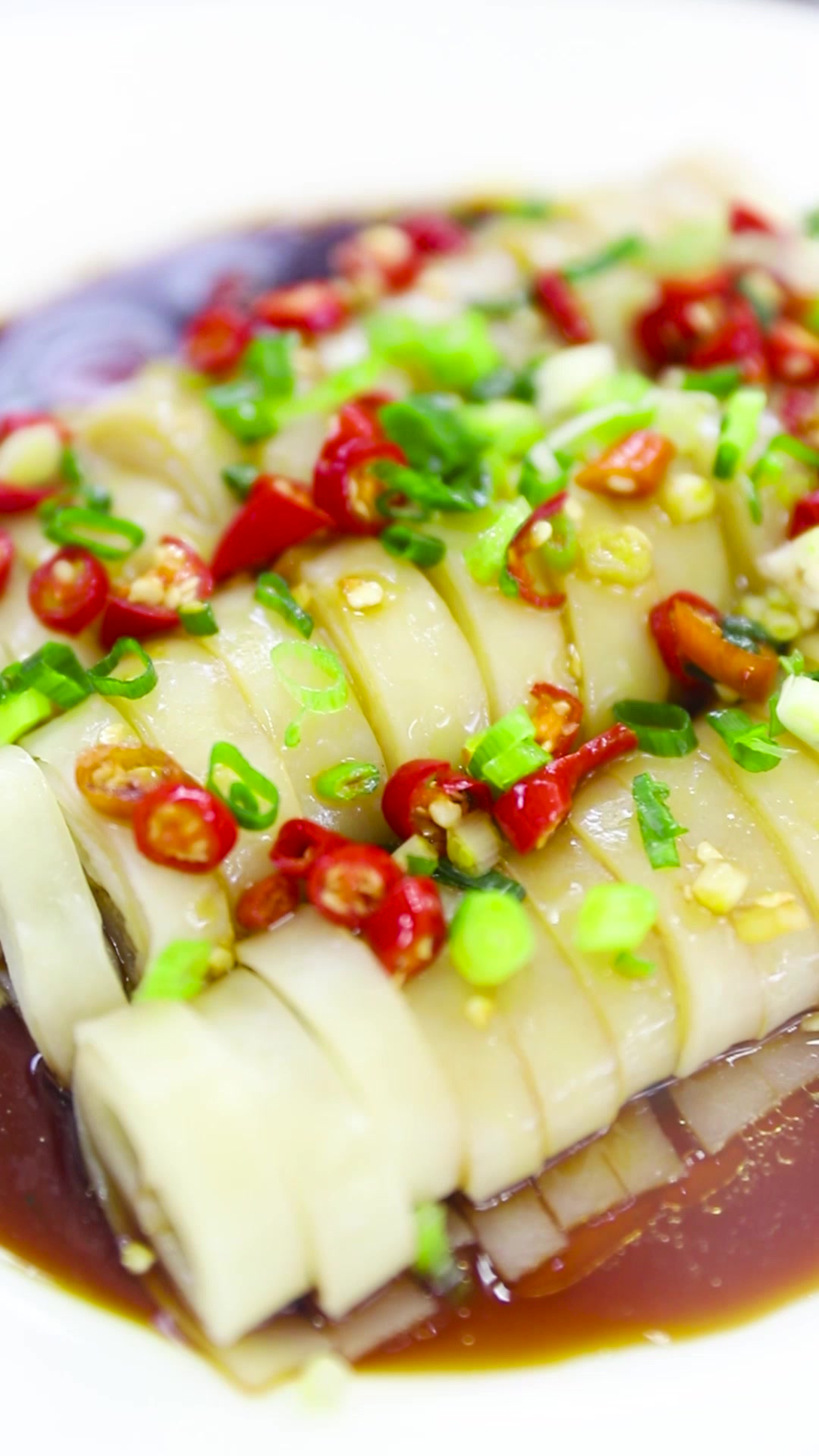 湖北新东方烹饪学校中餐老师教你制作美食啦——凉拌豆丝!