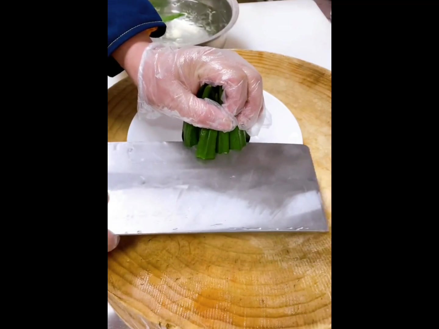 精品制作:秋葵捞汁海螺片