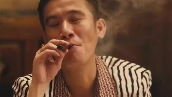 【禁毒微电影《鹤顶红》:为了不让下一个受害者是你! 】吸毒不解真忧,染上家财尽丢,莫把毒友