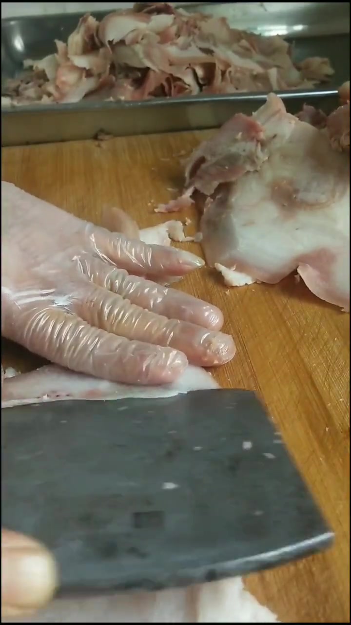山西长子猪头肉上党名吃 乘风破浪奔腾向上