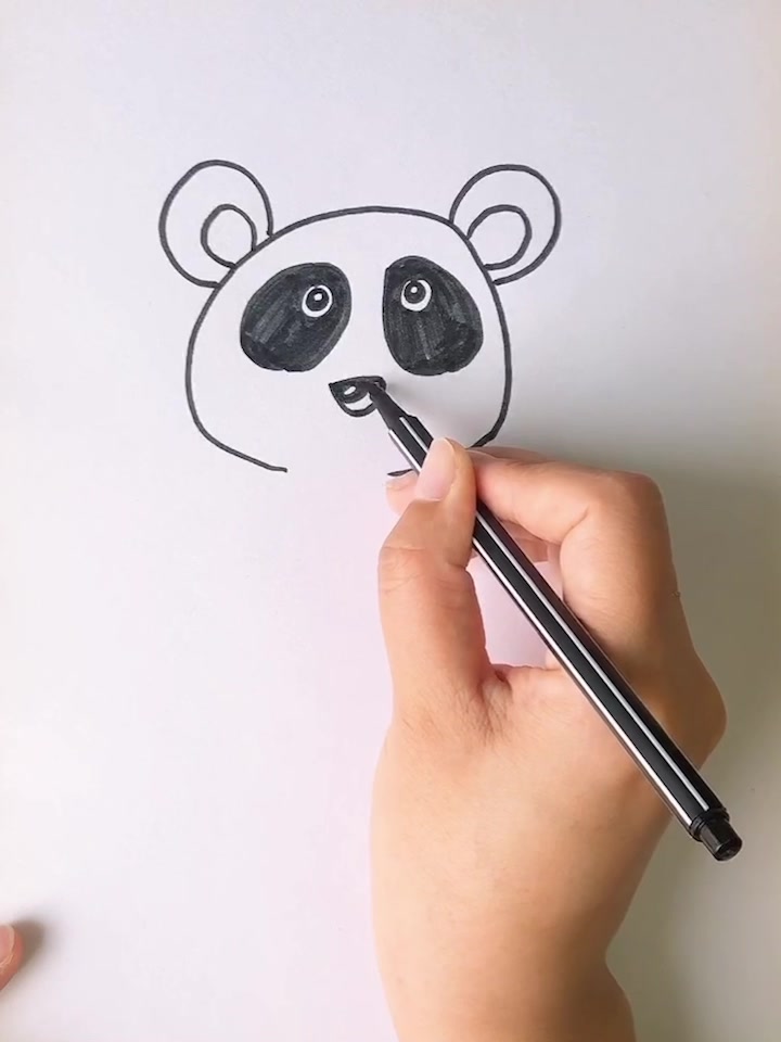 儿童基础简笔画—《爱吃竹子的大熊猫》