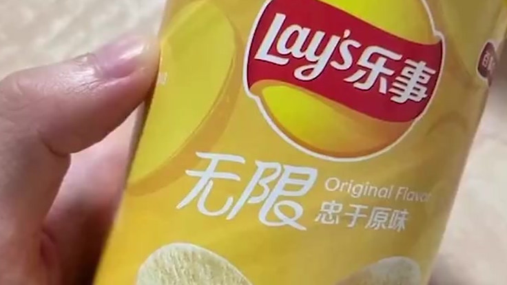 #乐事薯片吃出一撮毛发赔付1000元#还是之前的观点:措辞一定要拿捏好。就是说,回应的时候