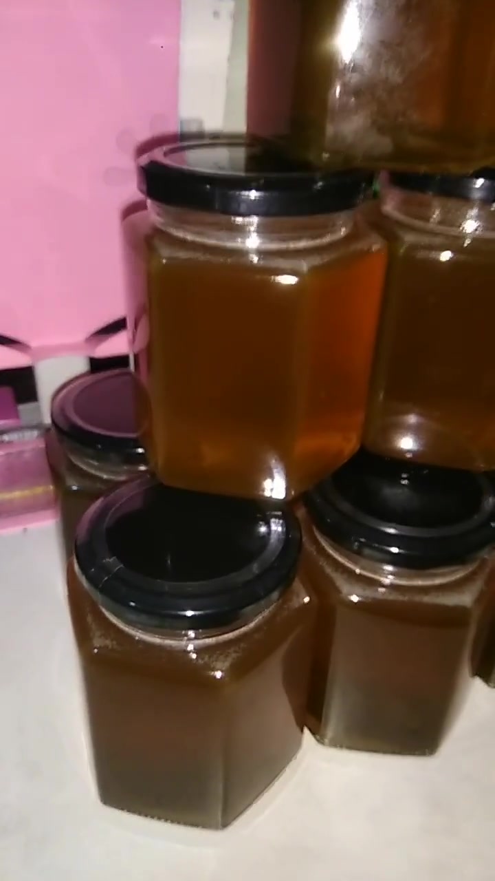 最好的鸭脚木冬蜜