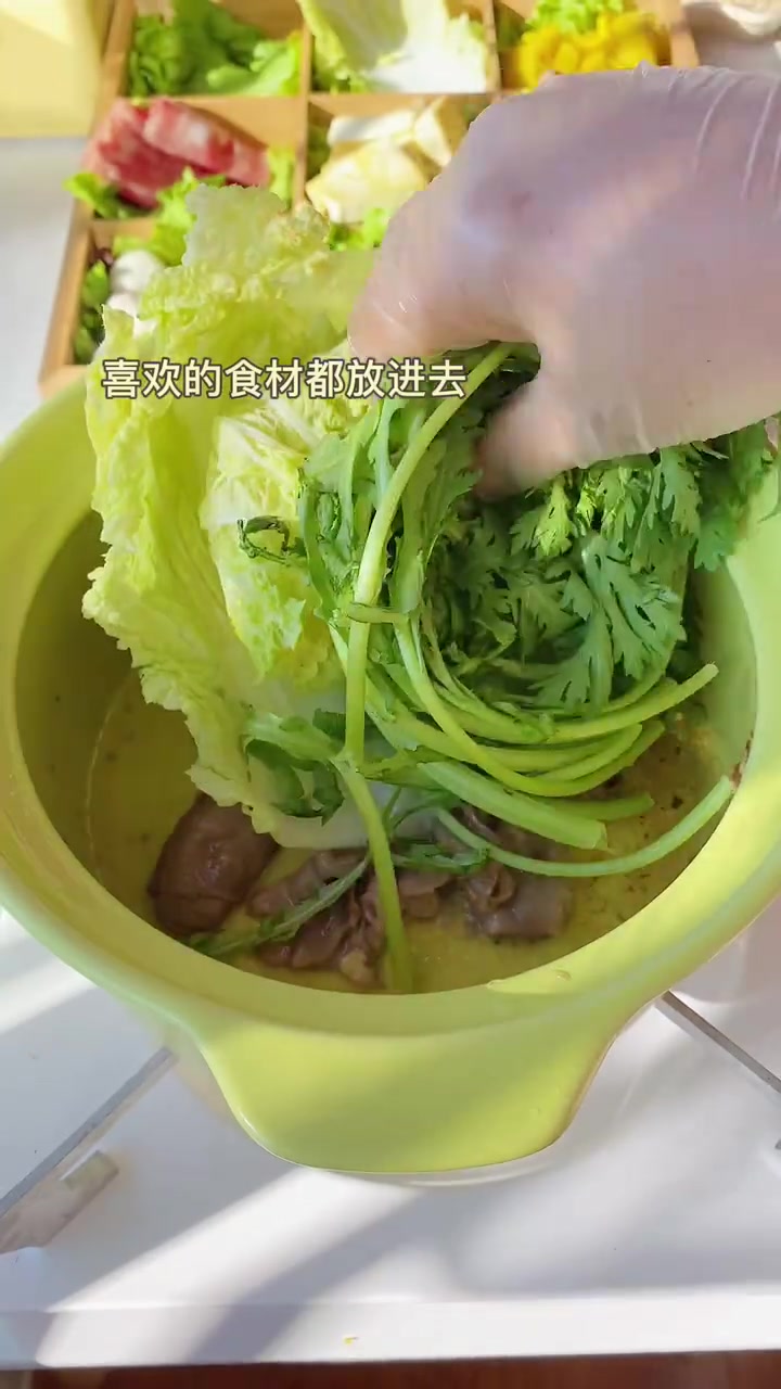 小和朋友的日式午餐:寿喜锅、旋转寿司