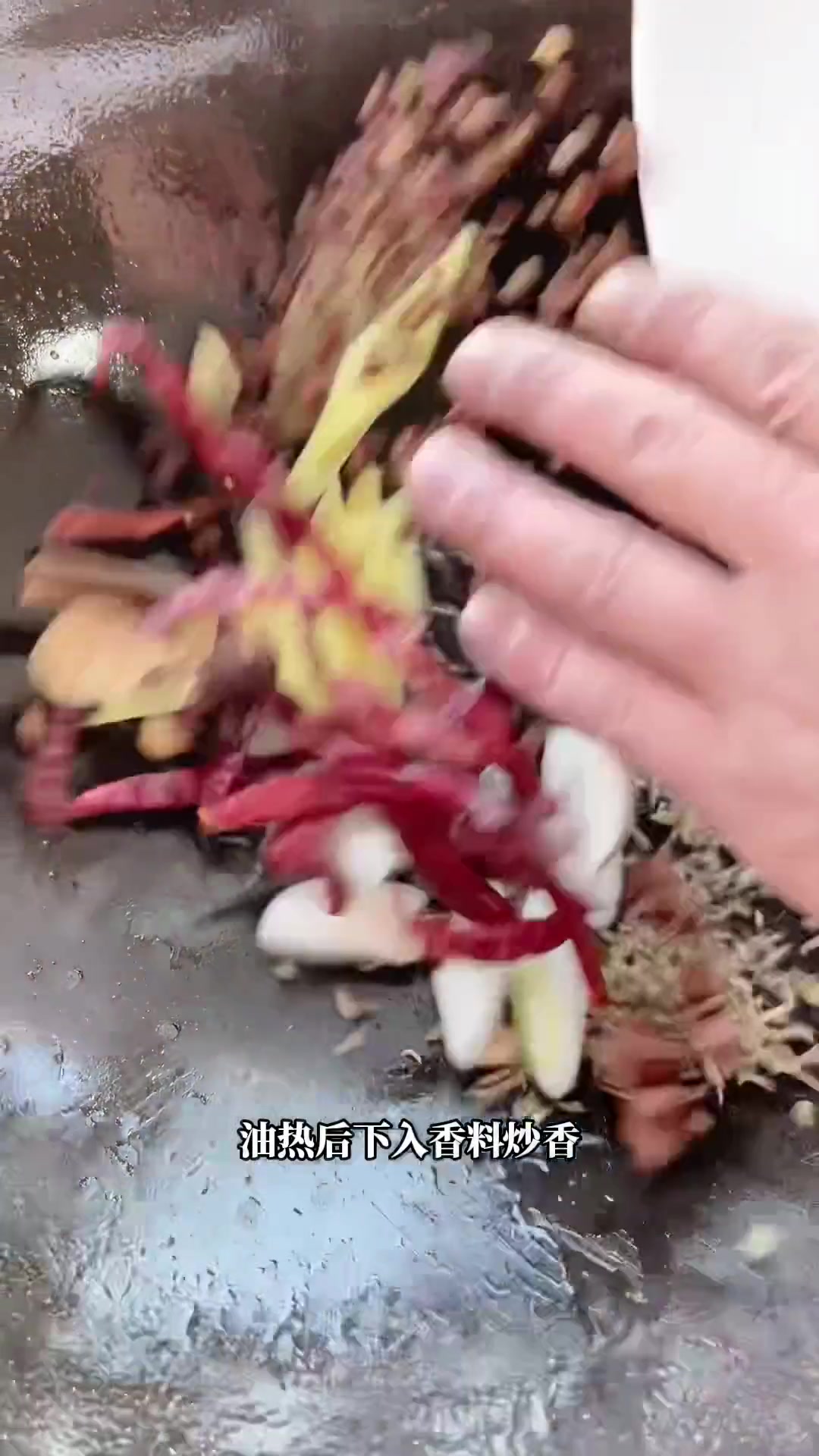 骨酥肉嫩的虎皮鸡头,下酒利器做的不好仅供参考……感谢您的支持谢谢