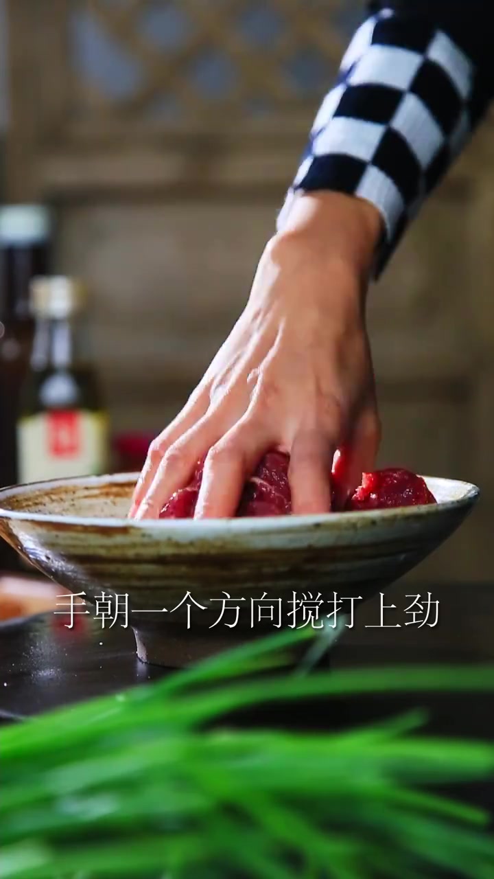 比水煮牛肉还好吃的豆花牛肉,阿木叔教你!