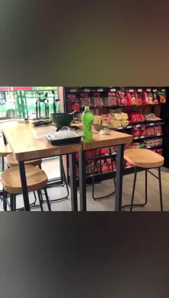 深圳开了一家火锅食材专营超市哦