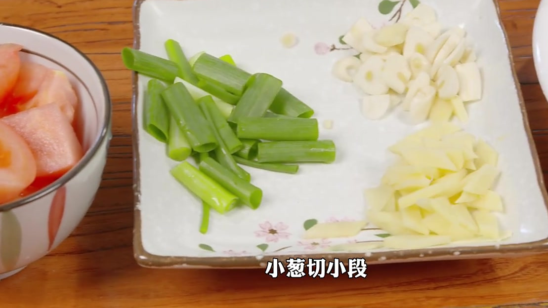 #长城晚餐# 【西红柿炒菜花】简单易学又营养的家常素菜,简单炒熟+神秘酱汁,5分钟搞定一道