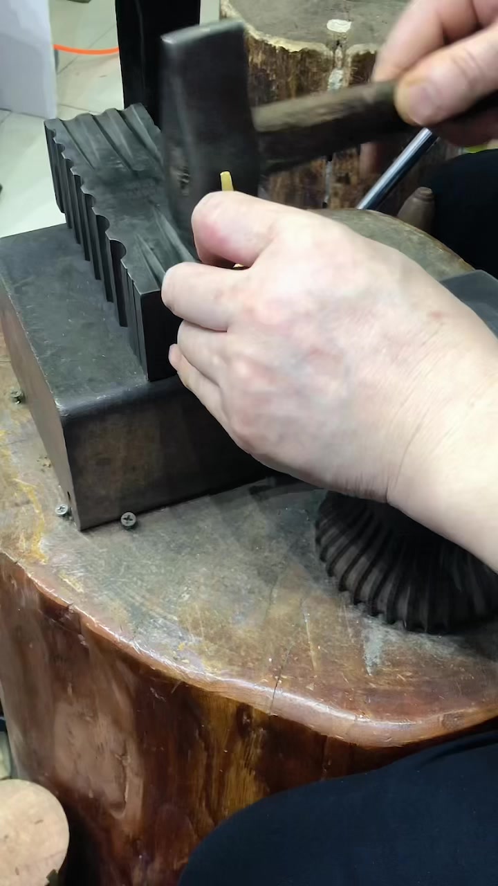 石膏模具的戒指制造全过程