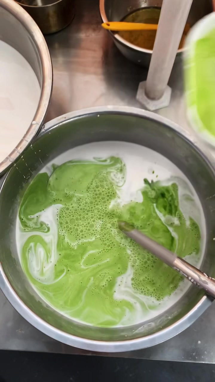 菠菜凉皮的做法好看有劲道