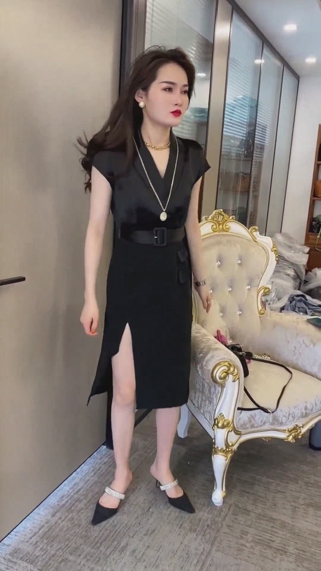 相比奶茶啤酒和炸鸡,我更戒不掉好看的衣服