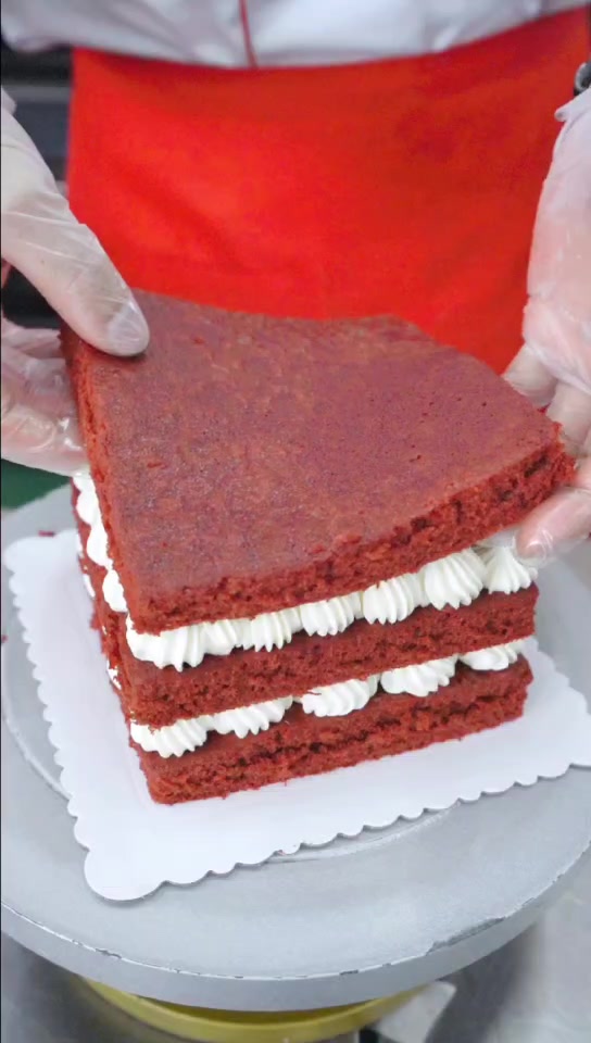 红丝绒蛋糕,不要抹面也能掌握,很适合零基础学西点烘焙的朋友们