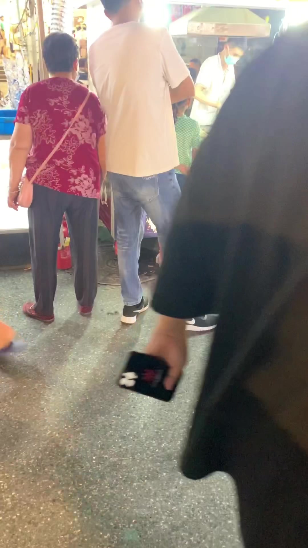 火爆铁板鱿鱼摆摊