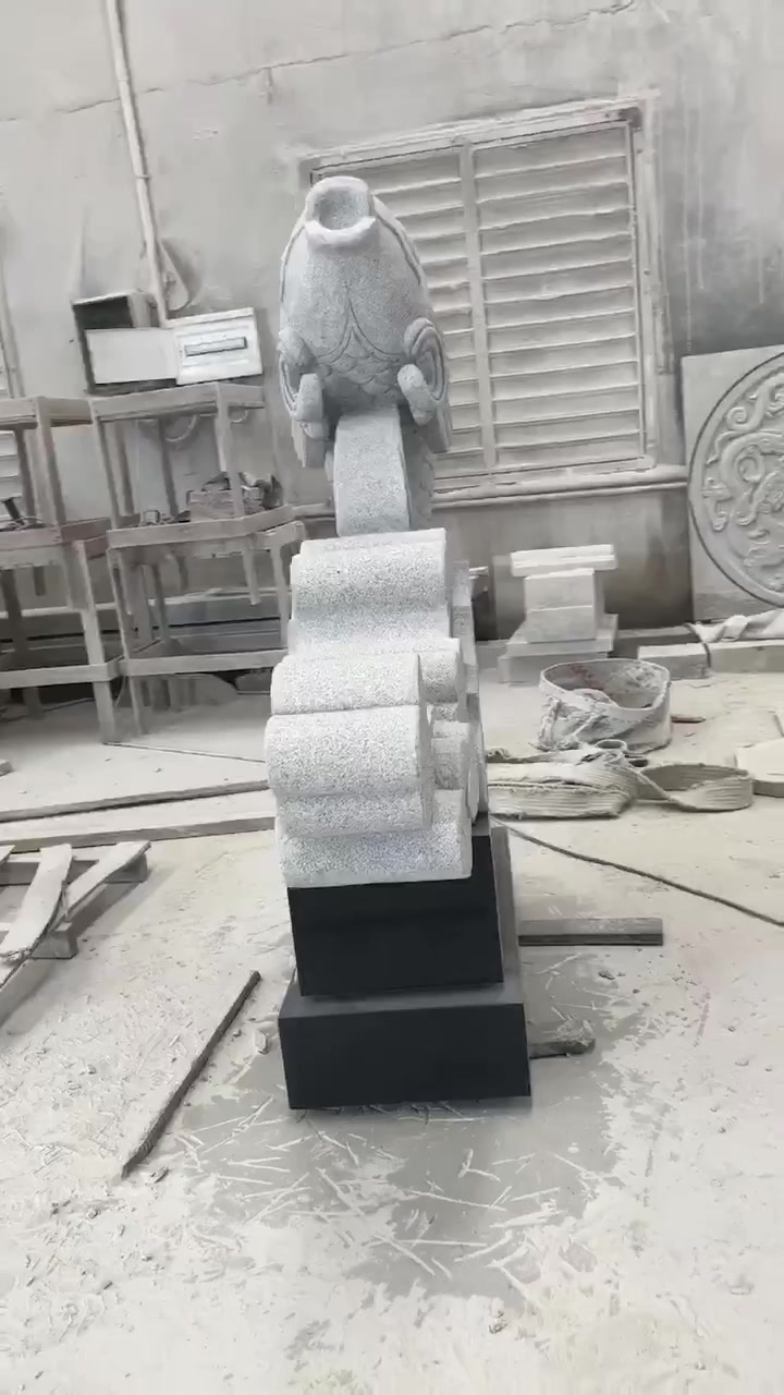 石雕鱼跃龙门,鲤鱼跳龙门,石雕圆雕,石雕精雕。