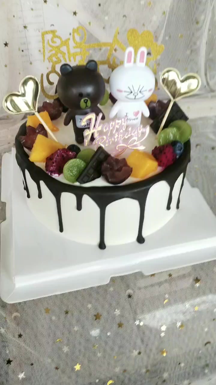 好久没做这款小可爱了,布朗熊可妮兔情侣蛋糕