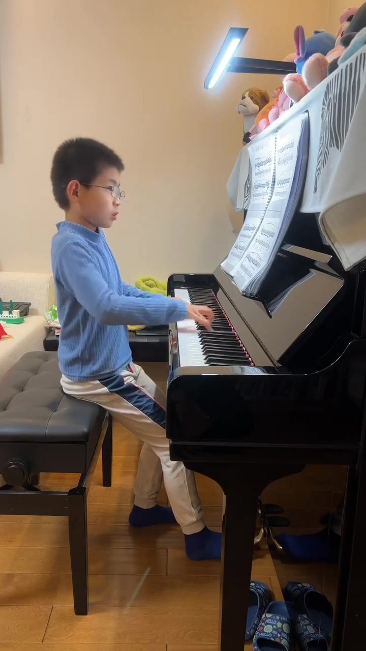 钢琴曲《纺织歌》