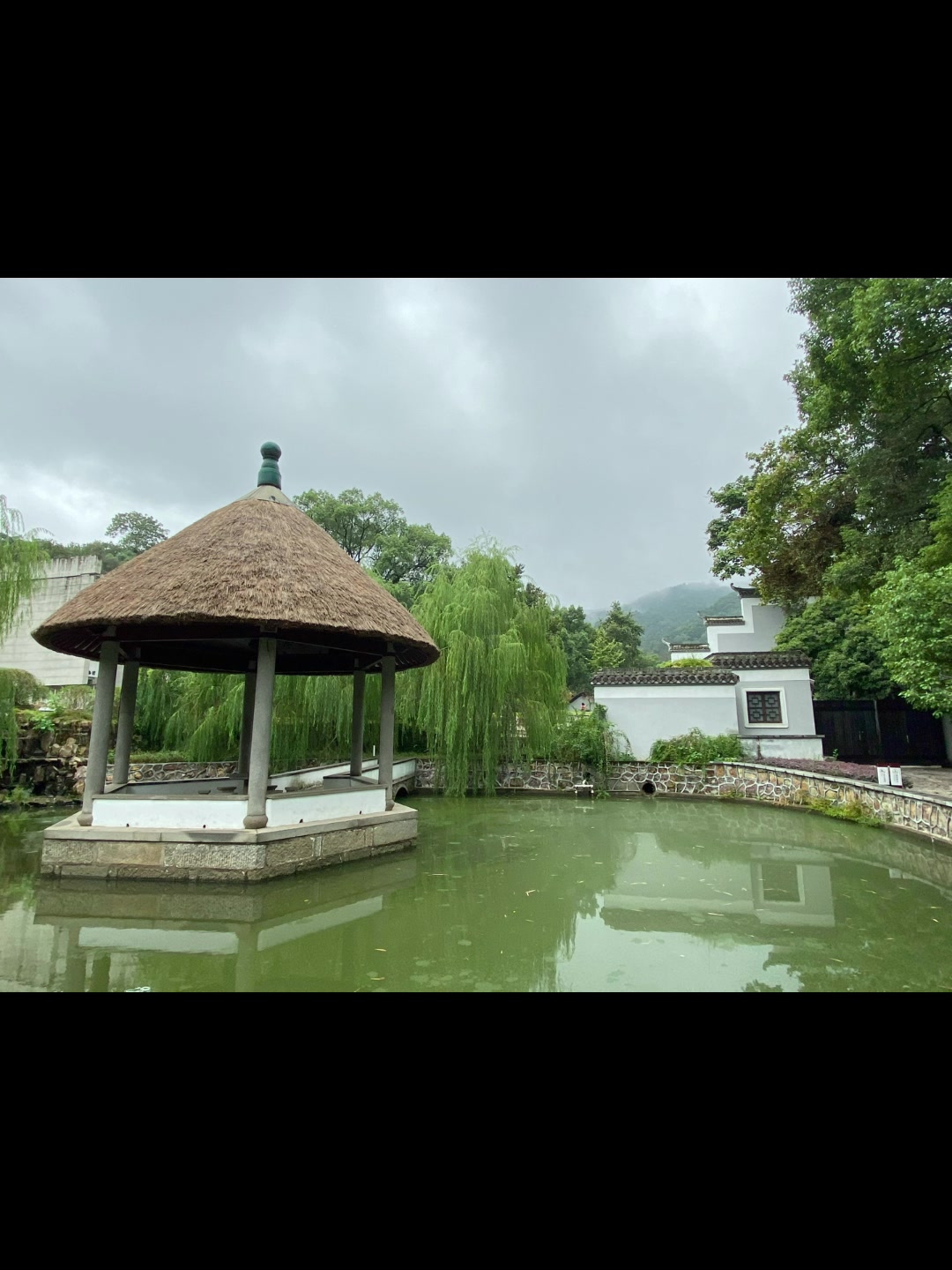 雷哥食游记【红色经典和土灶台】