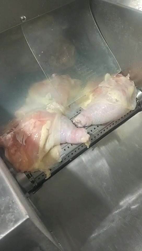 带骨鸡腿盐水注射