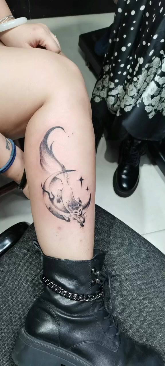 狐狸纹身闺蜜纹身