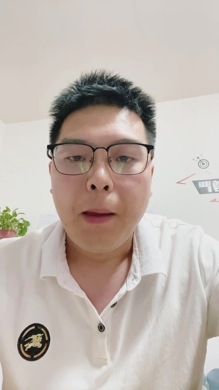 禽医刘帆谈鸡站不起来关节肿大六大原因禽医刘帆