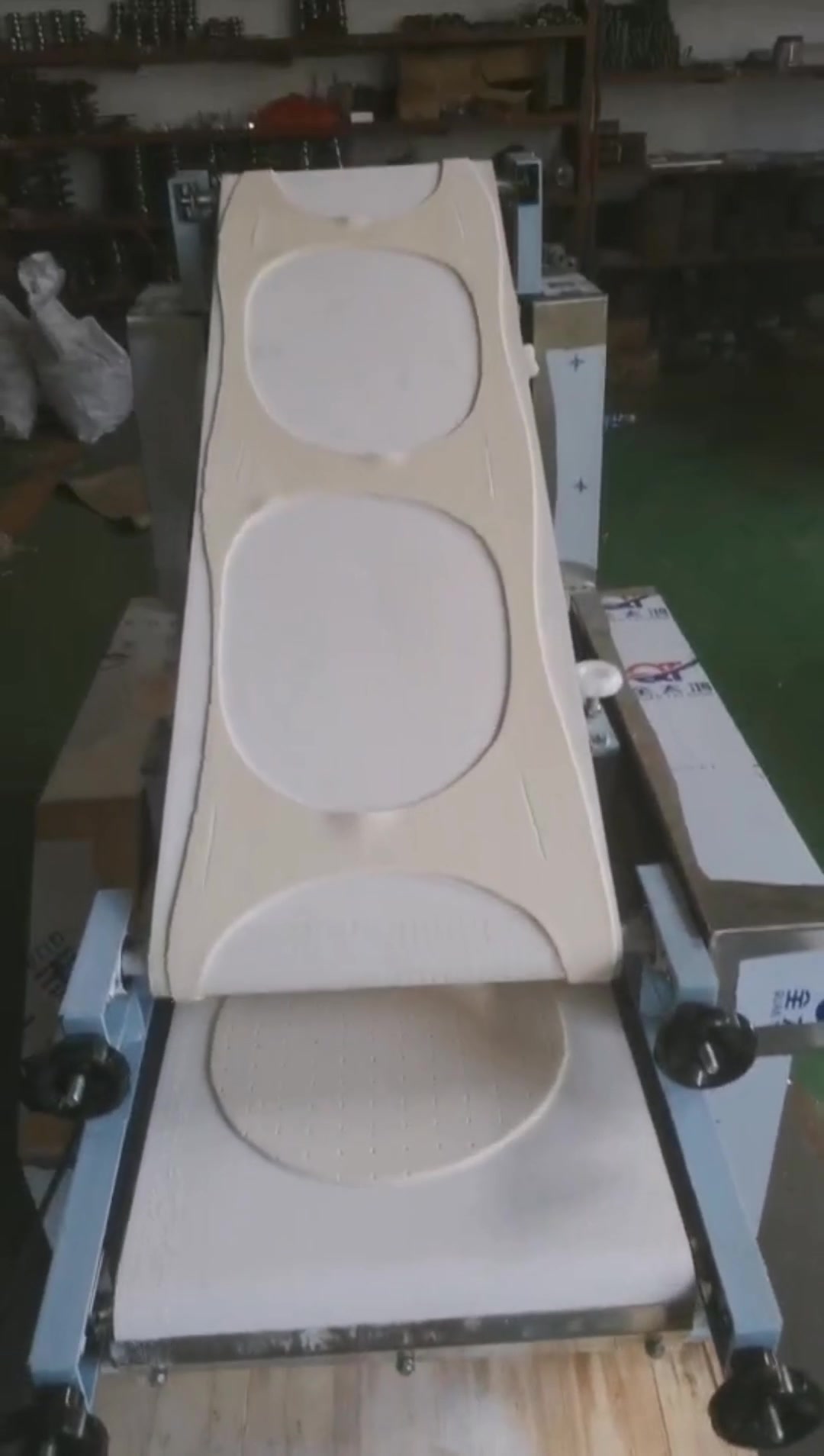 披萨饼胚成型机阿拉伯大饼机薄饼机 火烧白面饼机