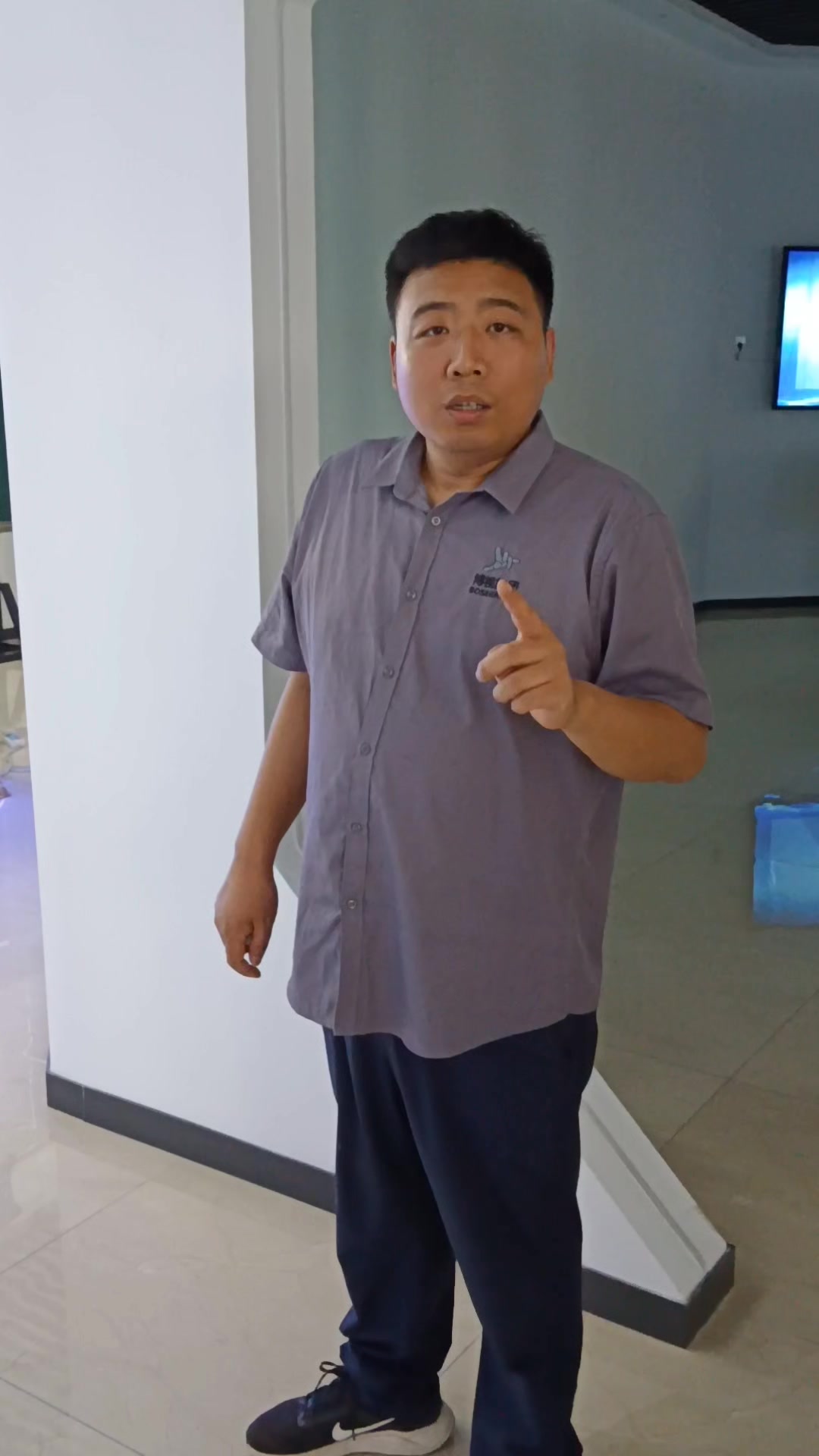 自助奶茶机器人奶茶店自助奶茶机无人售卖