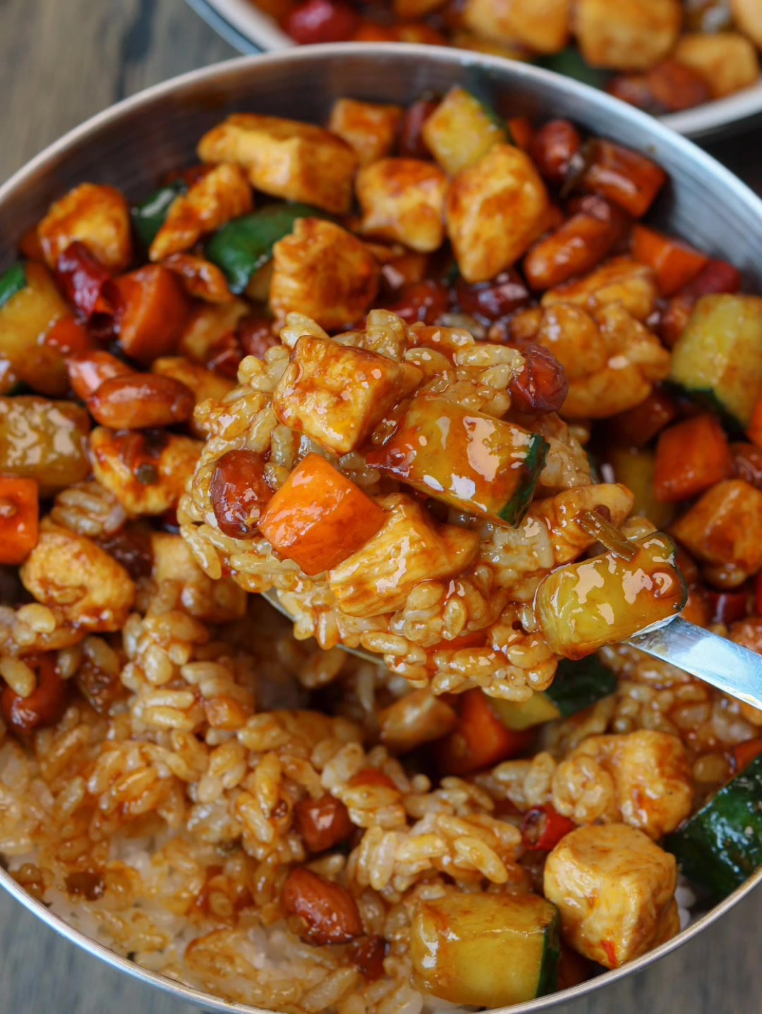 超好吃的宫保鸡丁盖饭